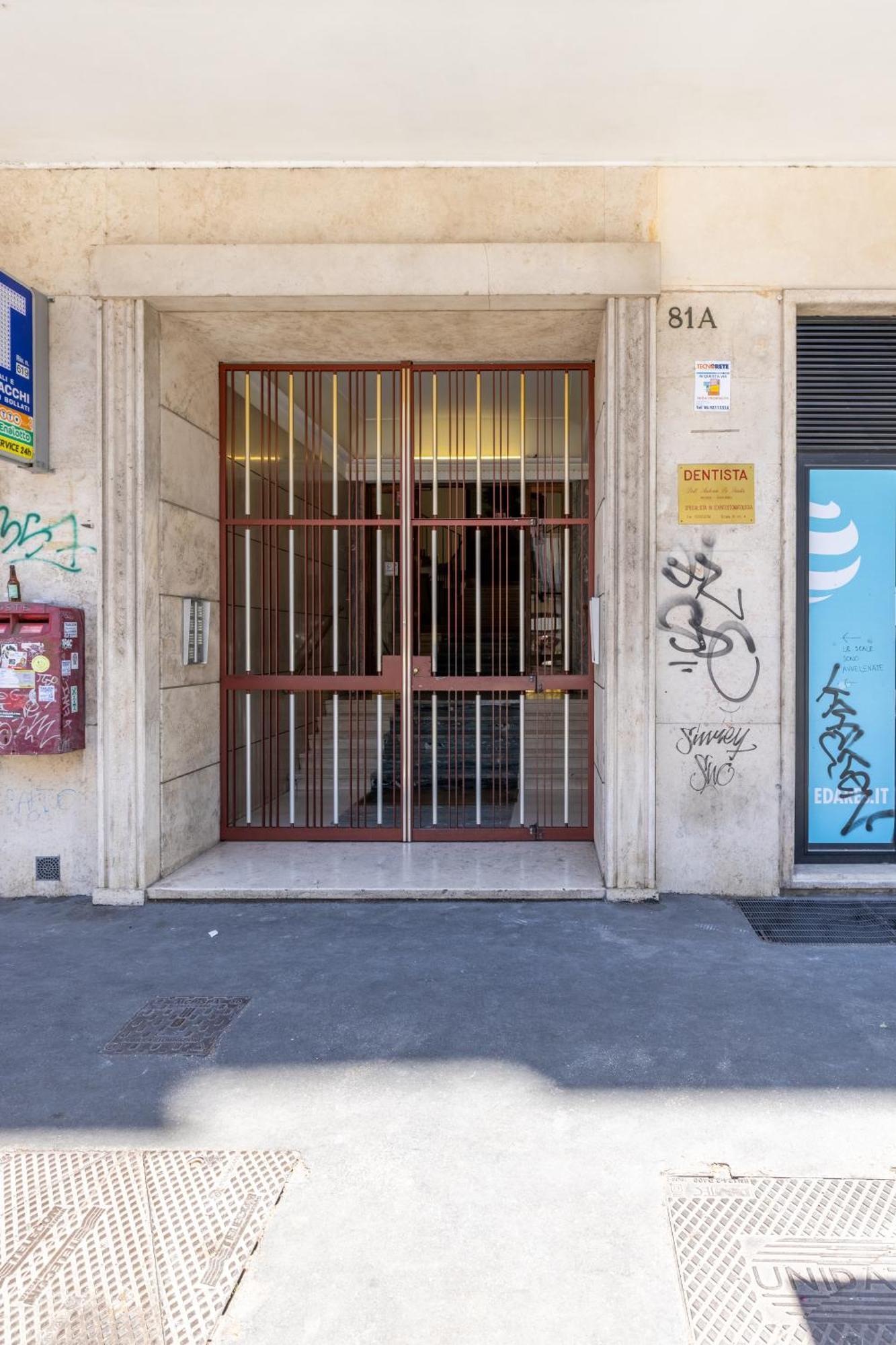 Casa Preziosa In Metro Piramide Apartment Roma Exterior foto